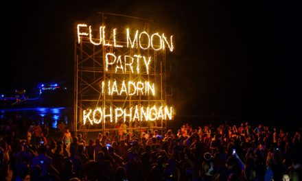 Go to the Full Moon party !